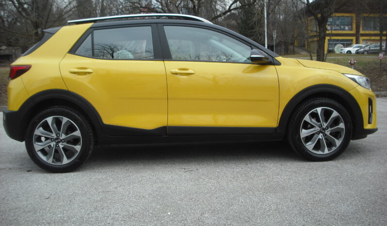 KIA, STONIC 1.4 MPI EX EDITION full
