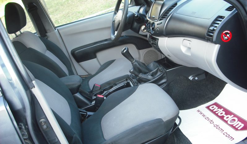 MITSUBISHI, L 200 DOUBLE CAB 2.5 DI-D 4WD full