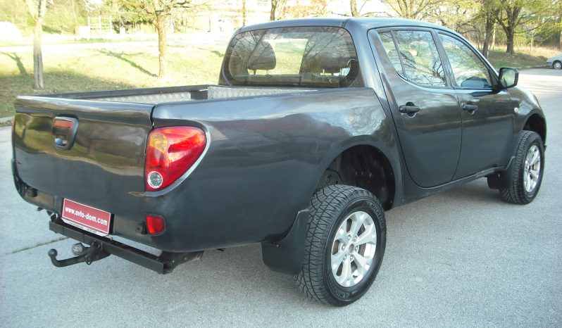 MITSUBISHI, L 200 DOUBLE CAB 2.5 DI-D 4WD full