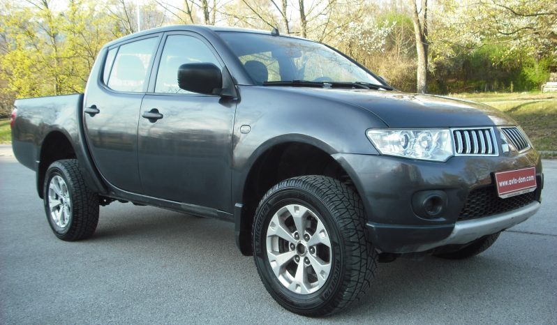 MITSUBISHI, L 200 DOUBLE CAB 2.5 DI-D 4WD full