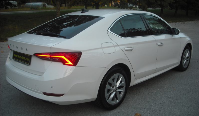 ŠKODA, OCTAVIA 2.0 TDI DSG STYLE full